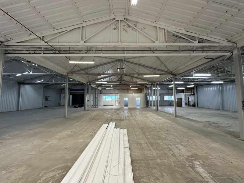 To Let - Refurbished Industrial Warehouse Unit Kidderminster Worcestershire
